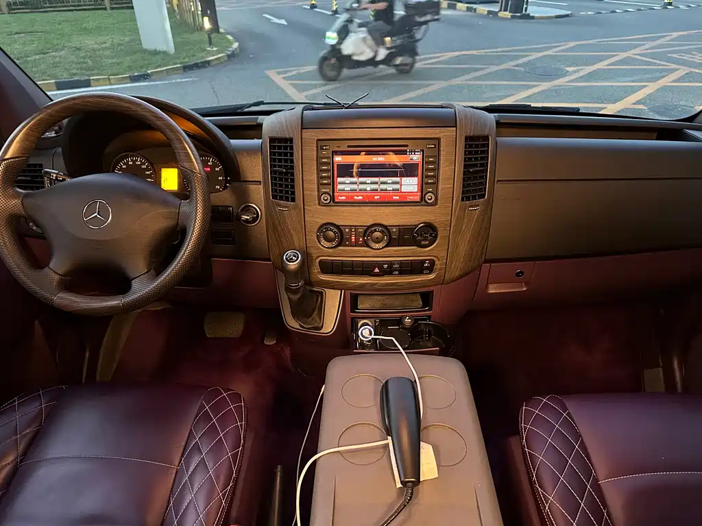 Mercedes-Benz Sprinter — миниатюра 8