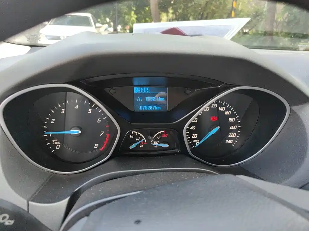 Ford Focus — миниатюра 7