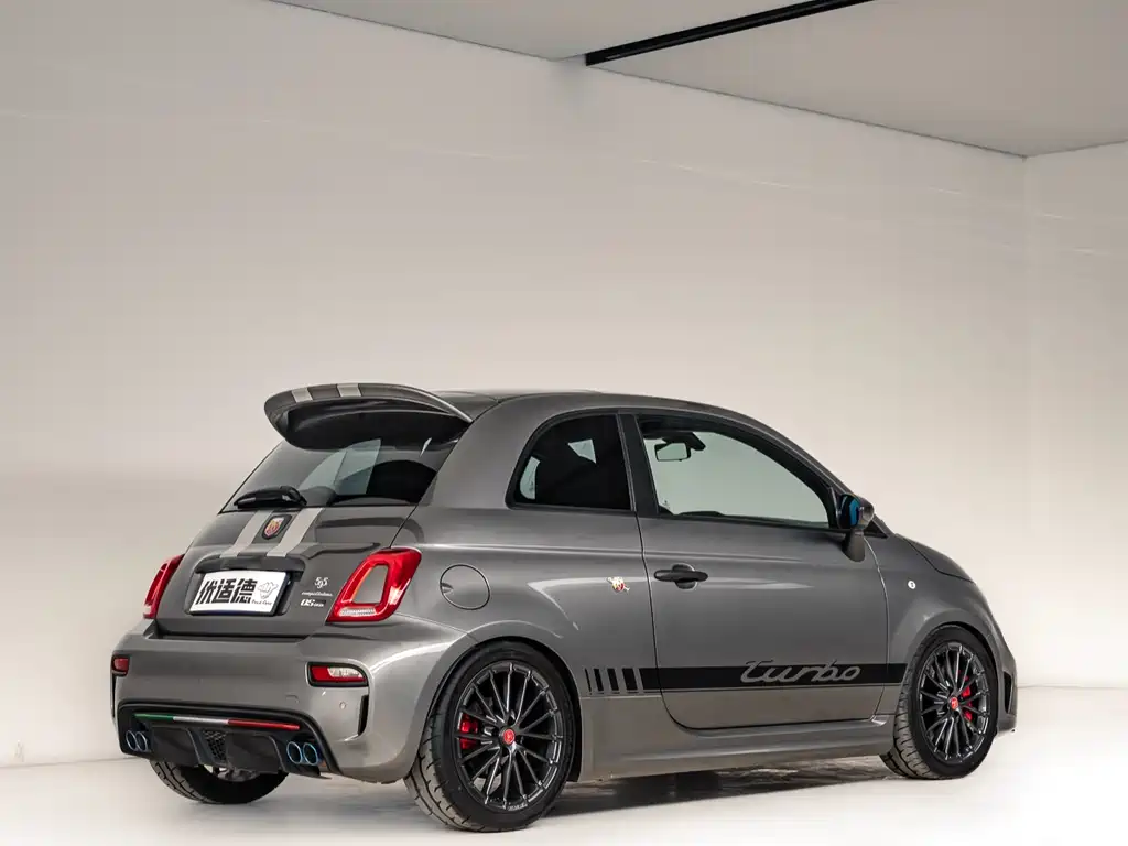 Abarth 595 2023 1.4T competizione