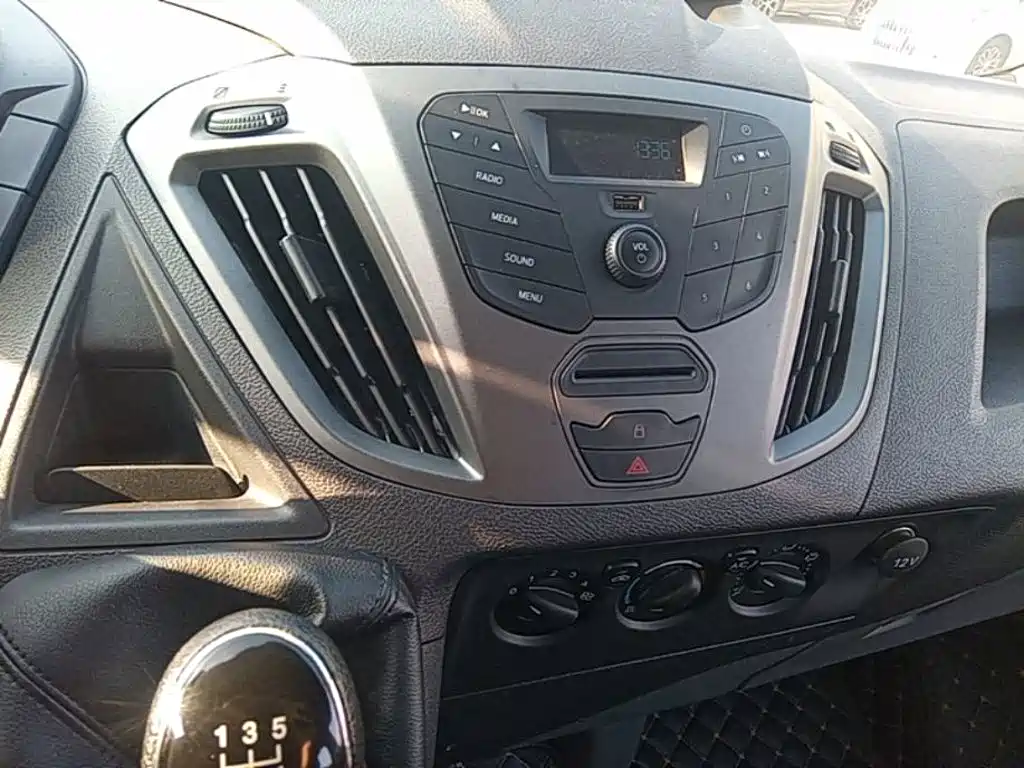 Ford Transit — миниатюра 13