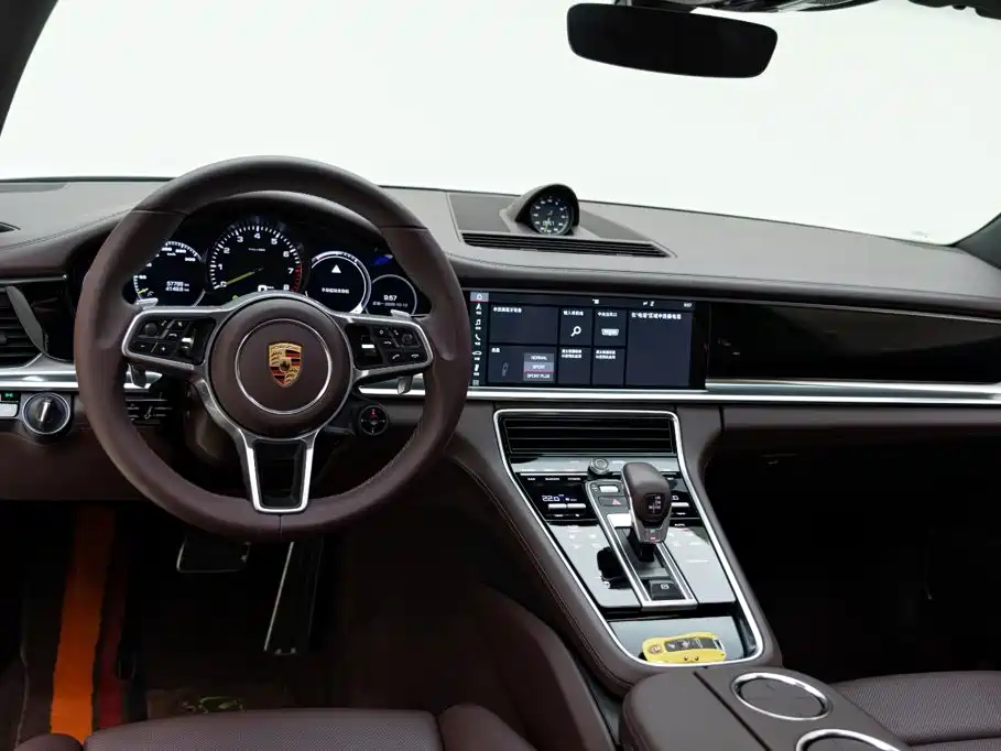 Porsche Panamera Hybrid — миниатюра 12