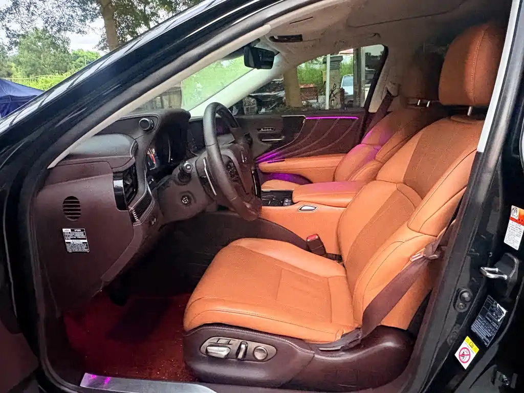 Lexus LS — миниатюра 4