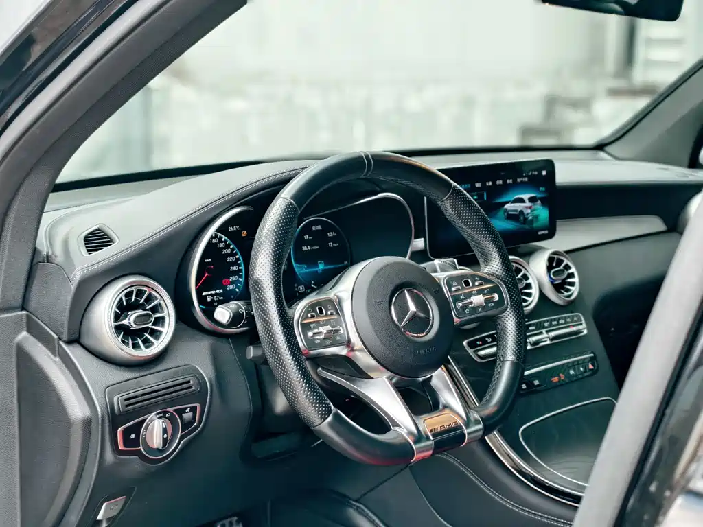 Mercedes-Benz GLC AMG — миниатюра 22