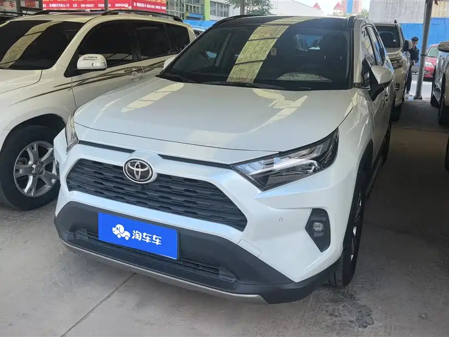 Toyota RAV4 2024