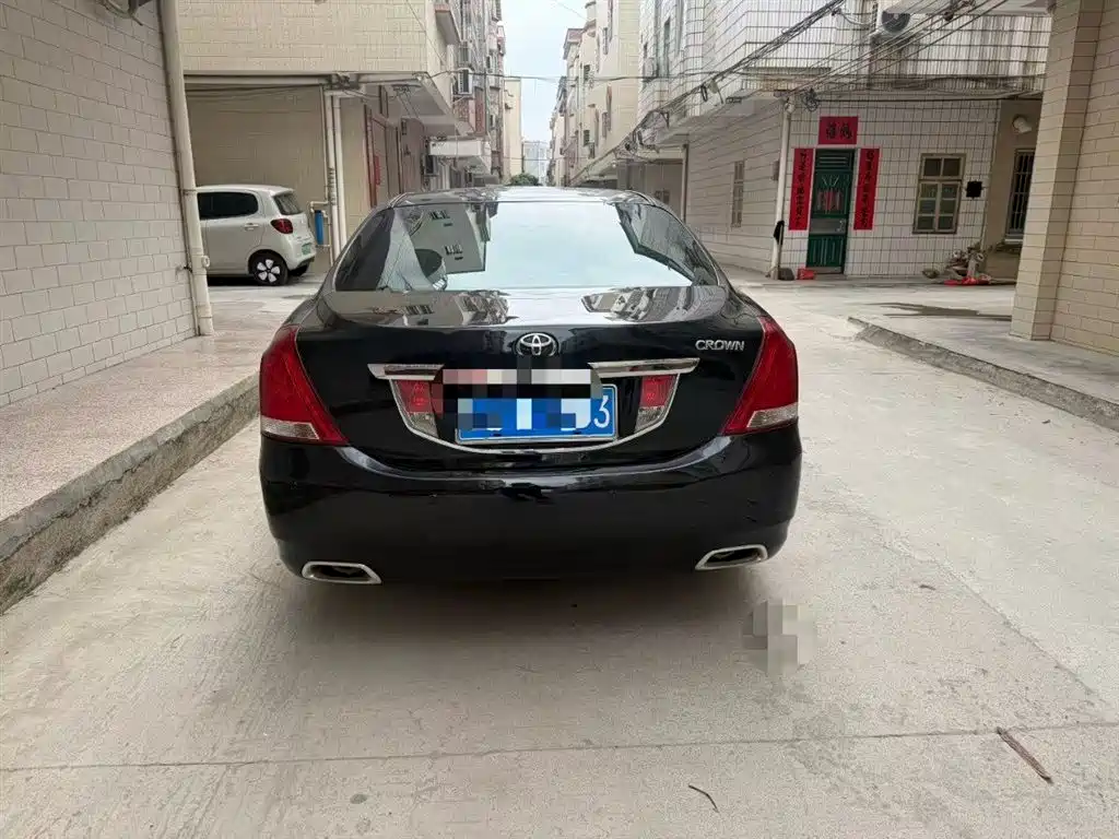 Toyota Crown 2010 2.5L Royal