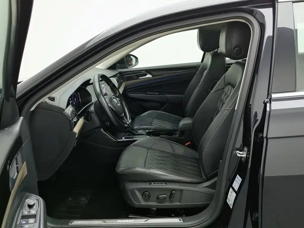 Volkswagen Passat — миниатюра 10