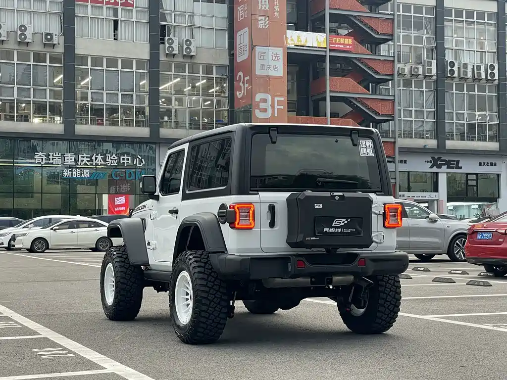 Jeep Wrangler — миниатюра 4