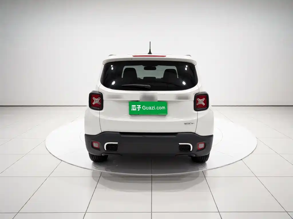 Jeep Renegade — миниатюра 5