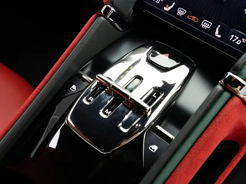Ferrari Roma — миниатюра 18