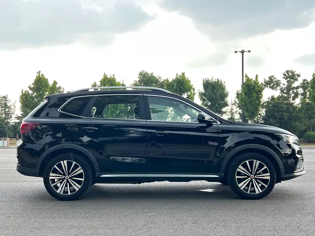 Roewe RX5 New Energy — миниатюра 4