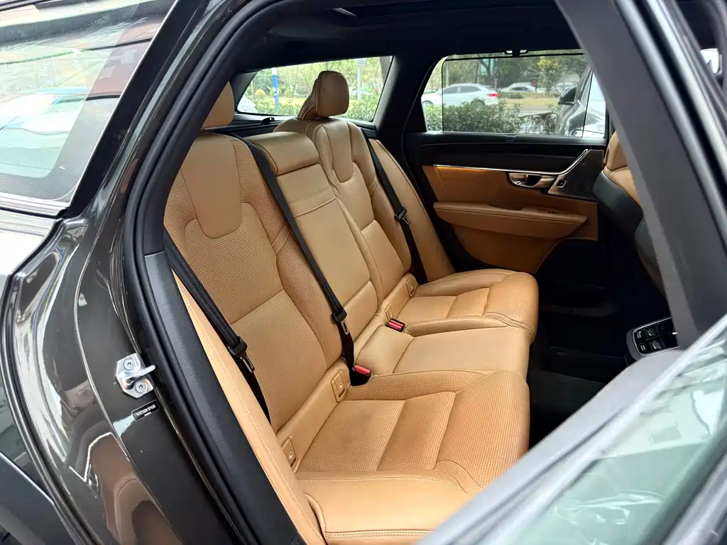 Volvo V90 — миниатюра 14
