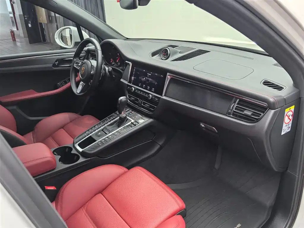 Porsche Macan — миниатюра 15