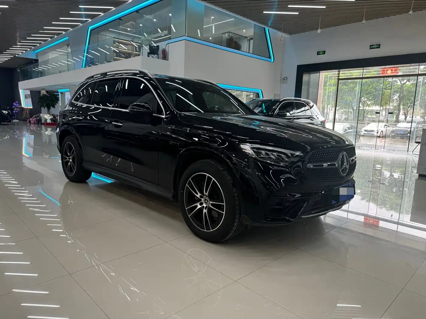 奔驰GLC 2025款 改款 GLC 260 L 4MATIC 豪华型 2025