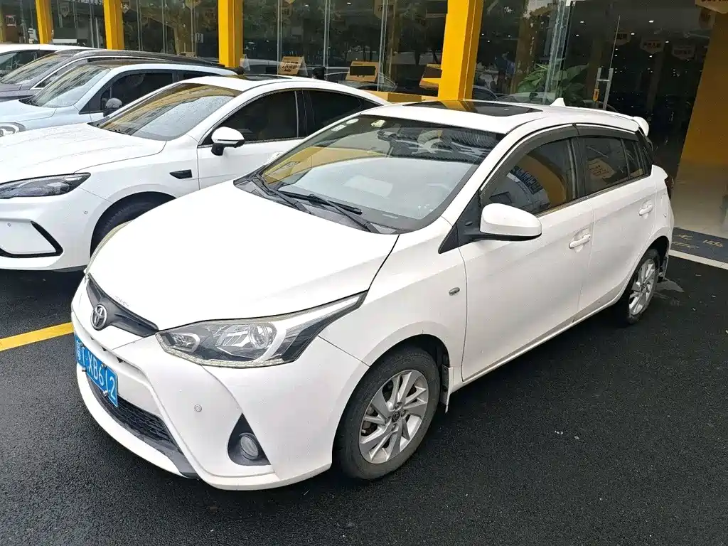 Toyota Yaris L — миниатюра 6