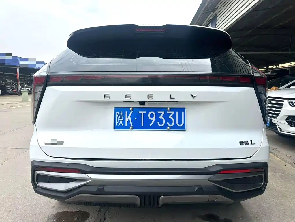 Geely Boyue L — миниатюра 10