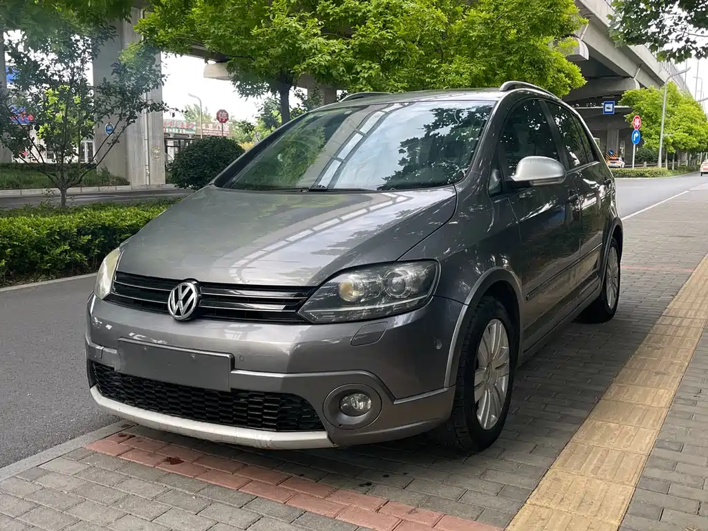 Volkswagen Golf (Import) 2012