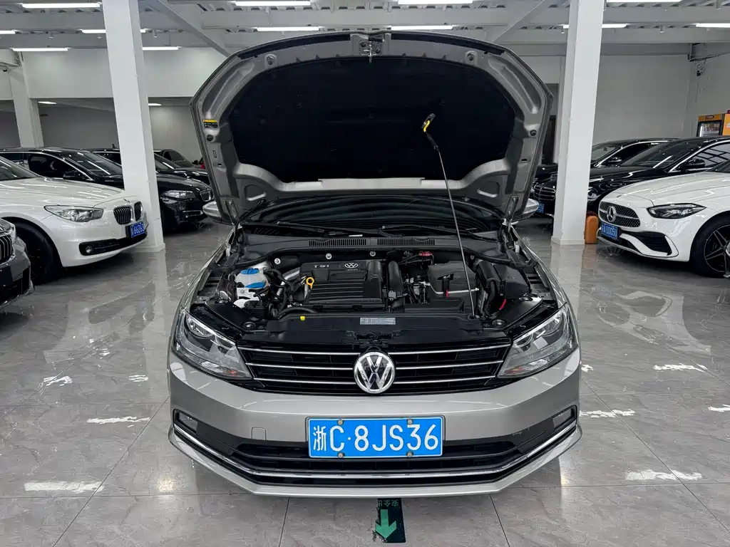 Volkswagen Sagitar — миниатюра 14