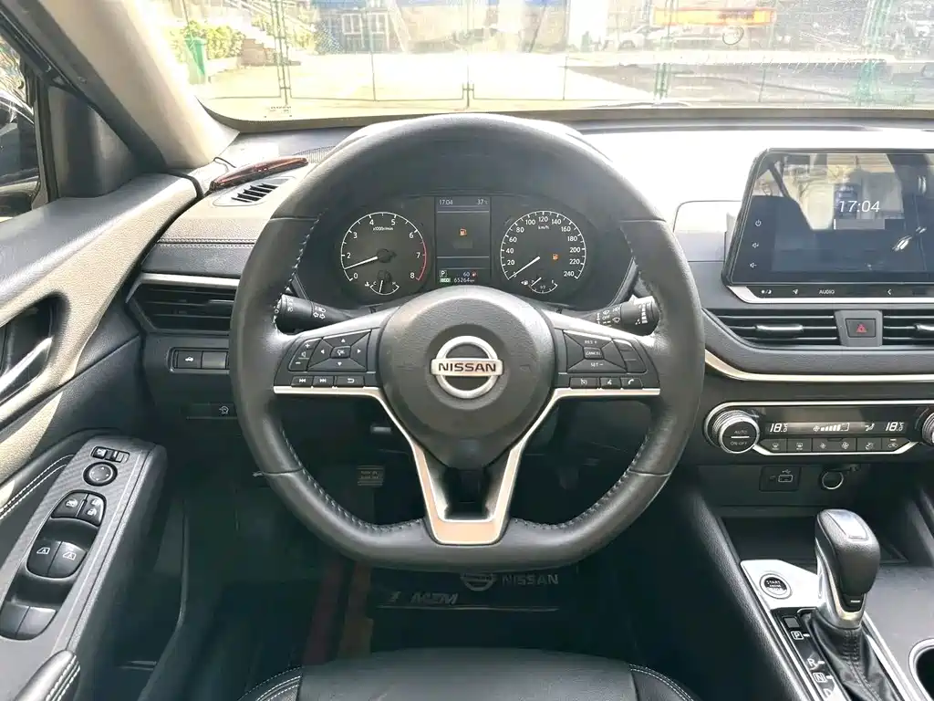 Nissan Teana — миниатюра 14