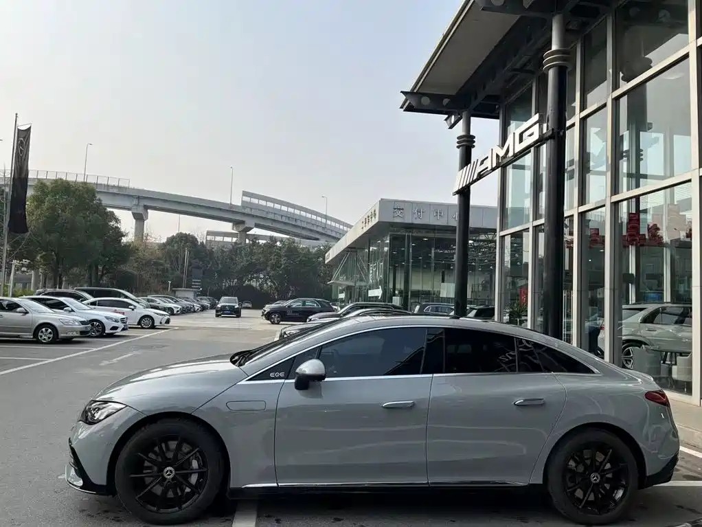 Mercedes-Benz EQE — миниатюра 6