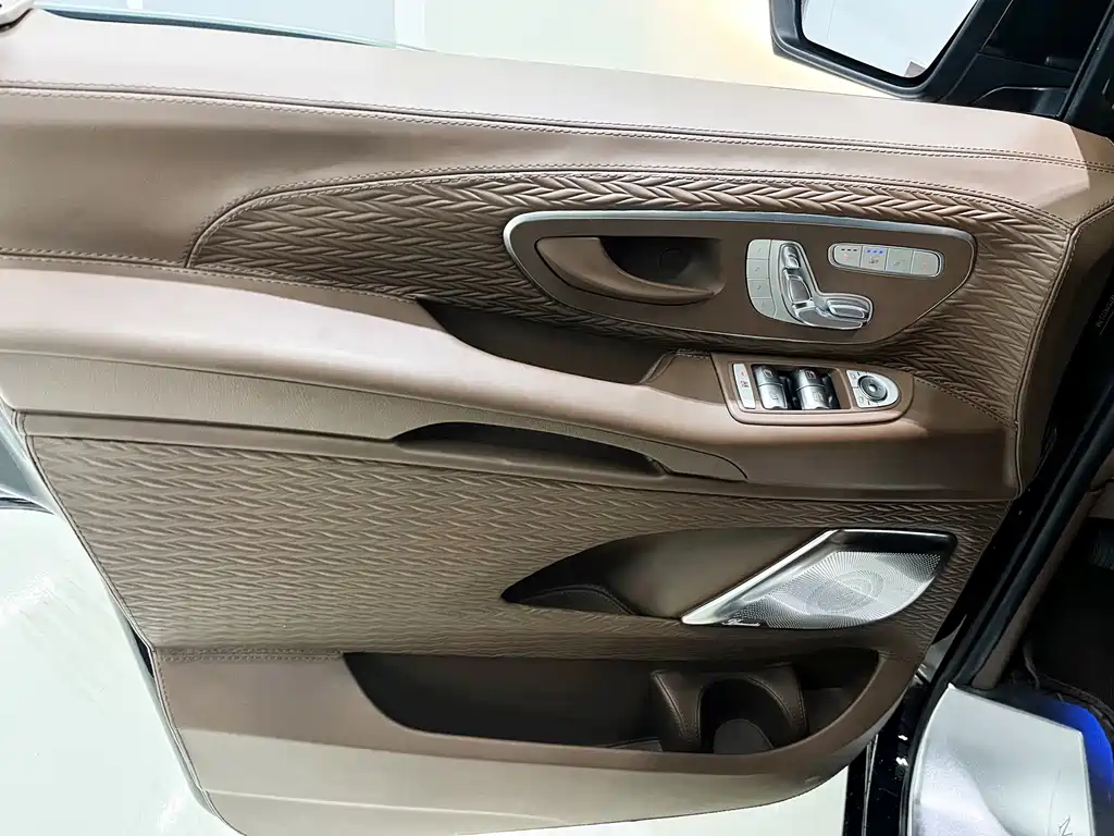 Mercedes-Benz Vito — миниатюра 12