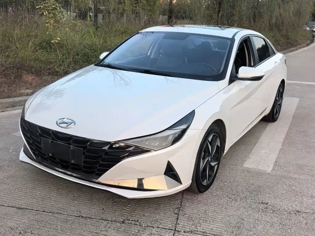 Hyundai Elantra — миниатюра 4