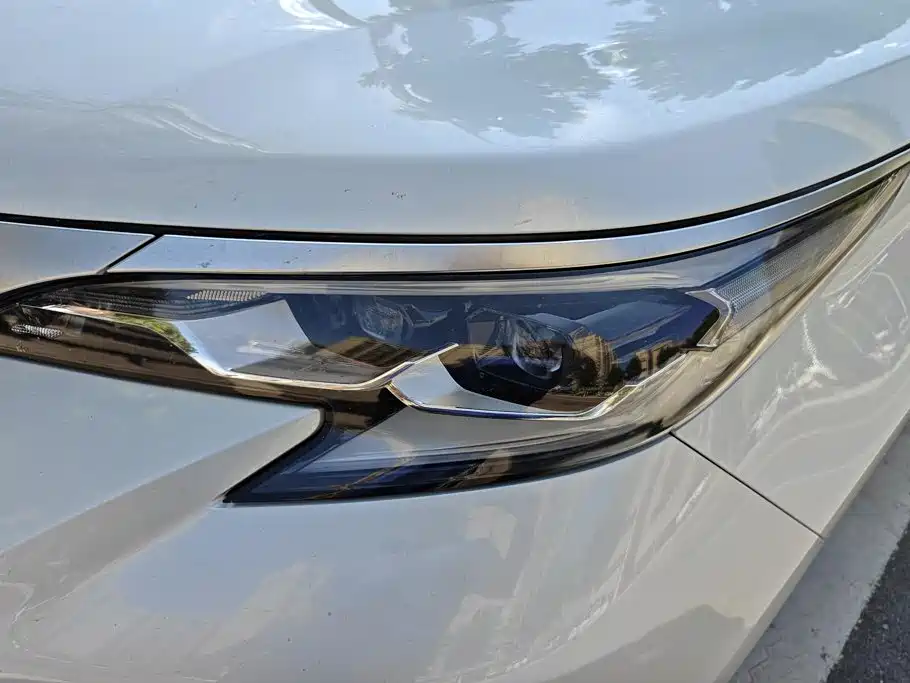 Toyota Sienna — миниатюра 5