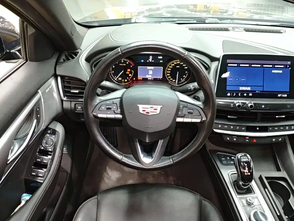 Cadillac CT5 — миниатюра 11