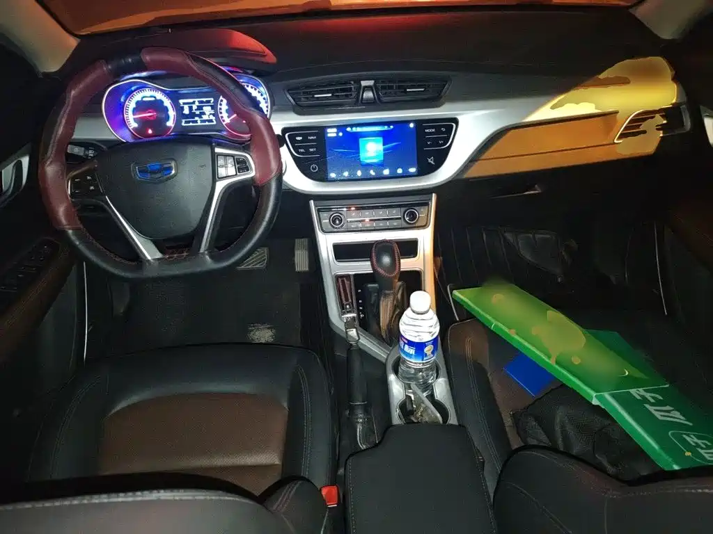 Geely Vision — миниатюра 10