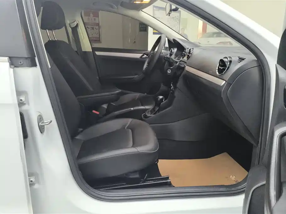 Jetta VA3 2019 1.5L AT Enjoy