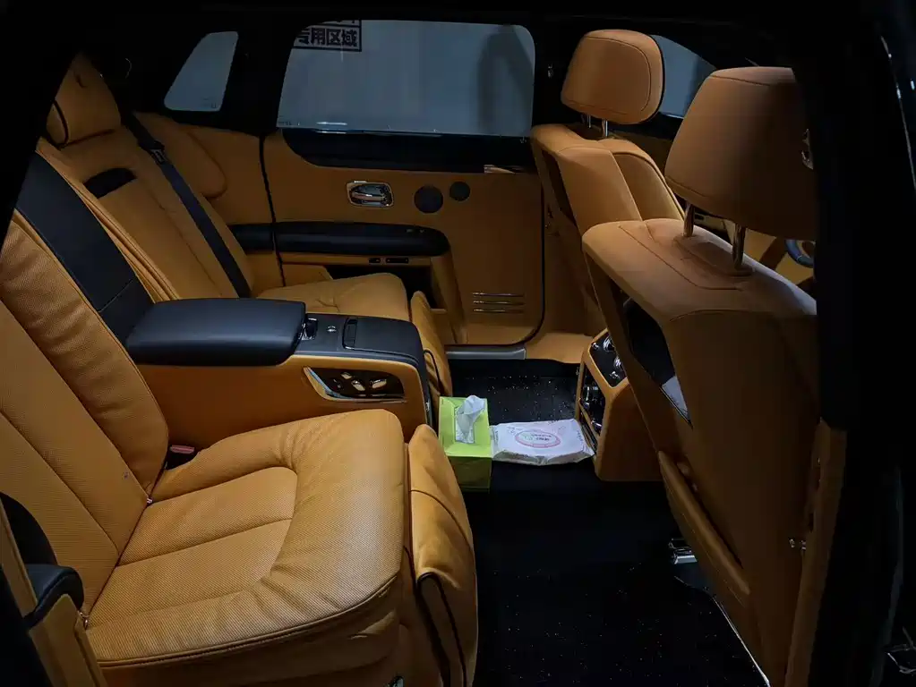Rolls-Royce Ghost — миниатюра 5