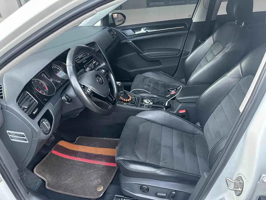 Volkswagen Golf — миниатюра 2