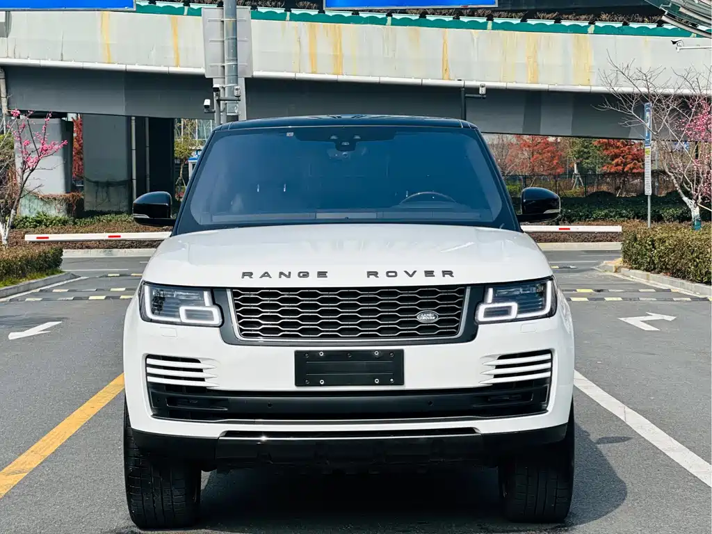 Land Rover Range Rover — миниатюра 2