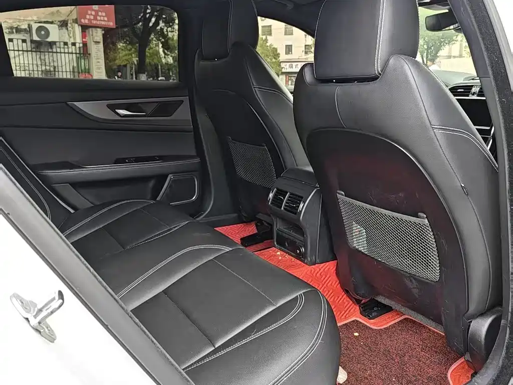 Jaguar XEL — миниатюра 5