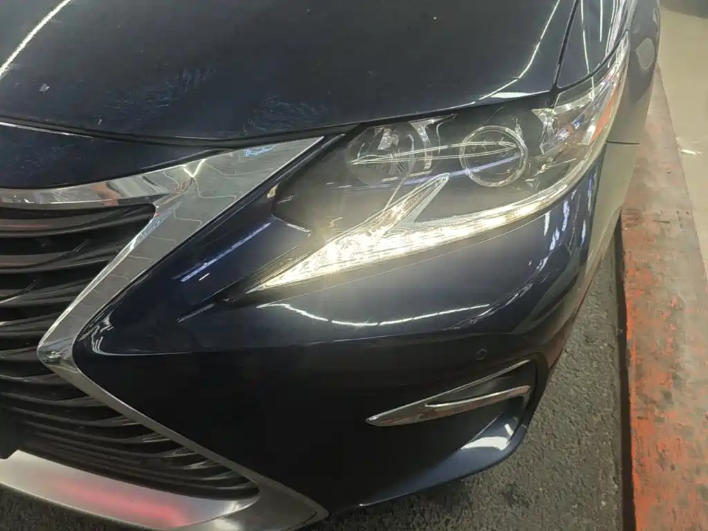 Lexus ES — миниатюра 24