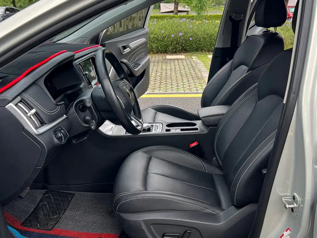 Roewe i6 New Energy — миниатюра 7
