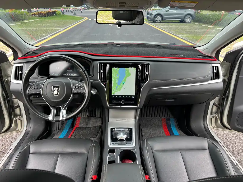 Roewe i6 New Energy — миниатюра 10