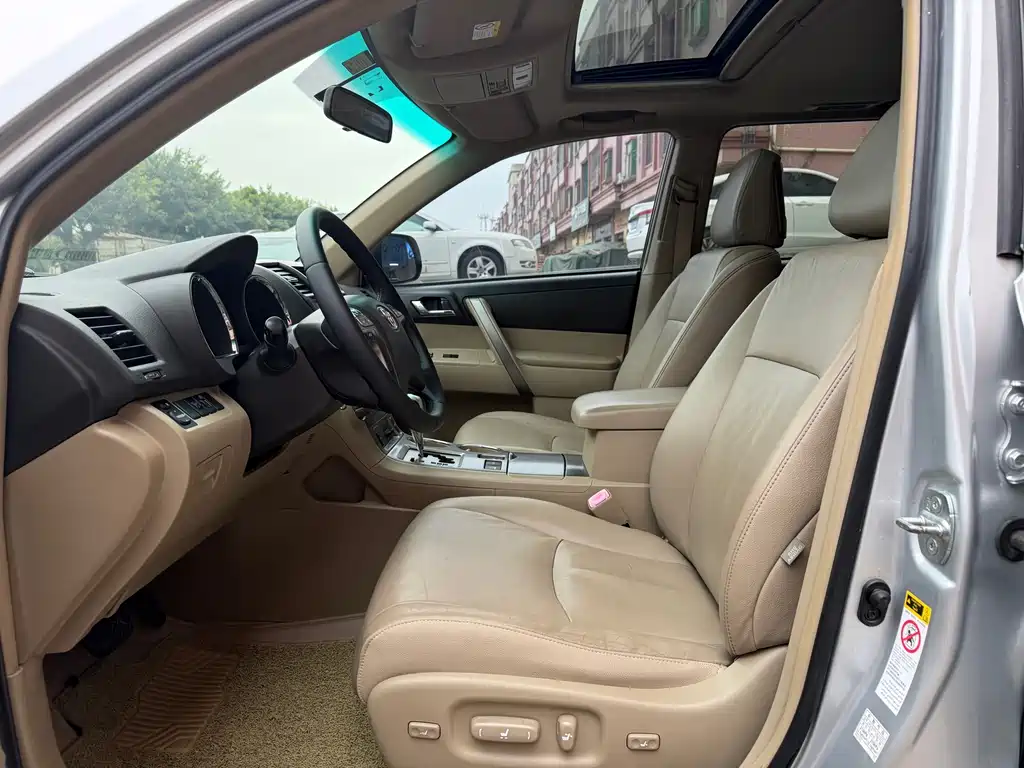 Toyota Highlander 2009 3.5L 7 мест Luxury