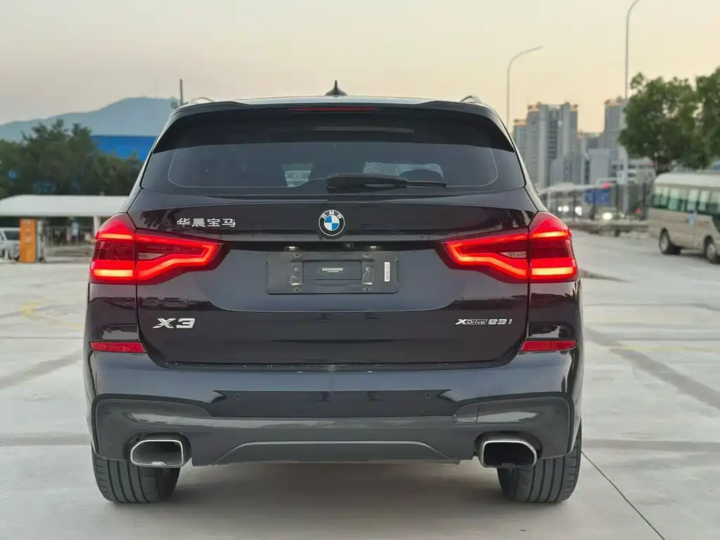 BMW X3 — миниатюра 8