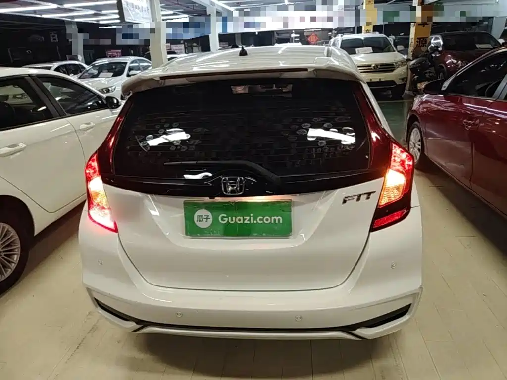 Honda Fit — миниатюра 6
