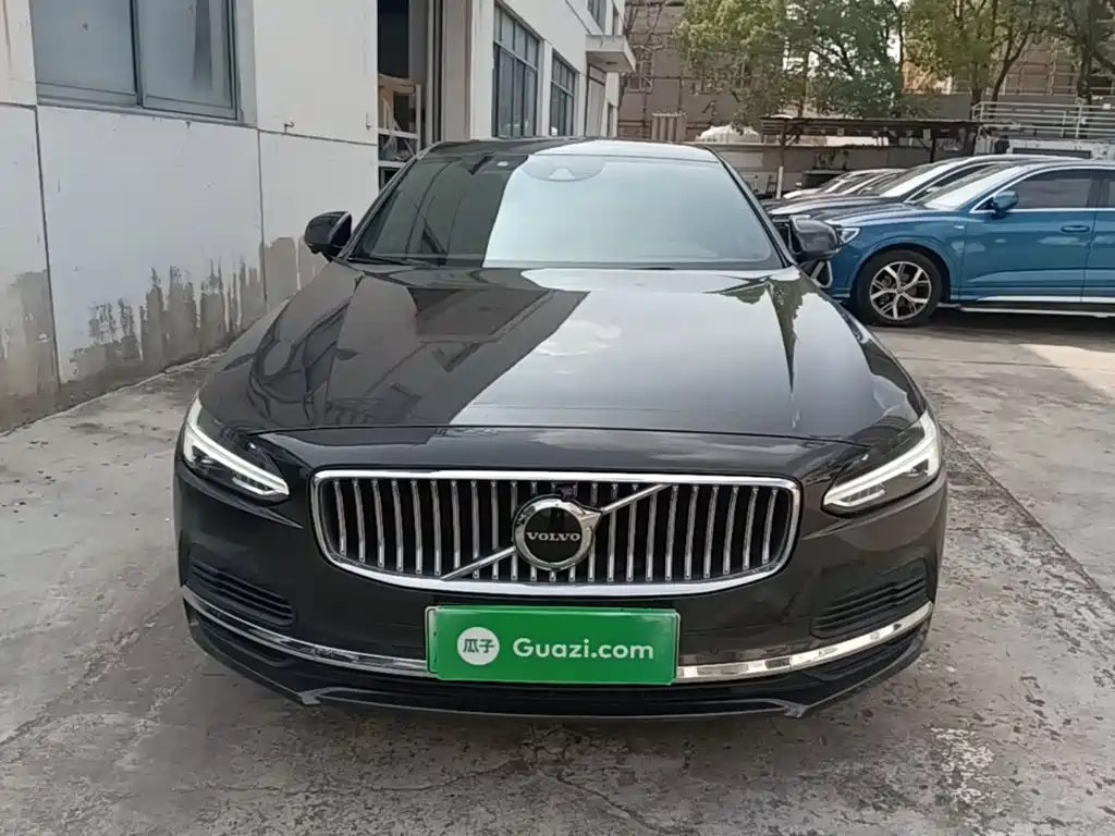 Volvo S90 PHEV — миниатюра 3