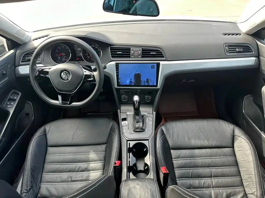 Volkswagen Lamando — миниатюра 6