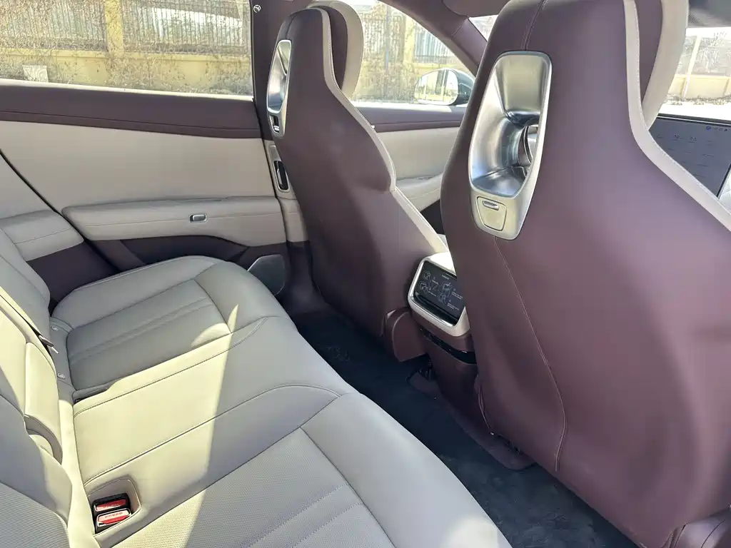 XIAOMI CAR XIAOMI YU7