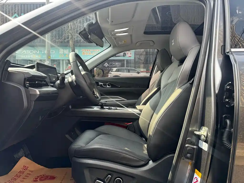 CHANGAN CHANGAN AUCHAN Z6