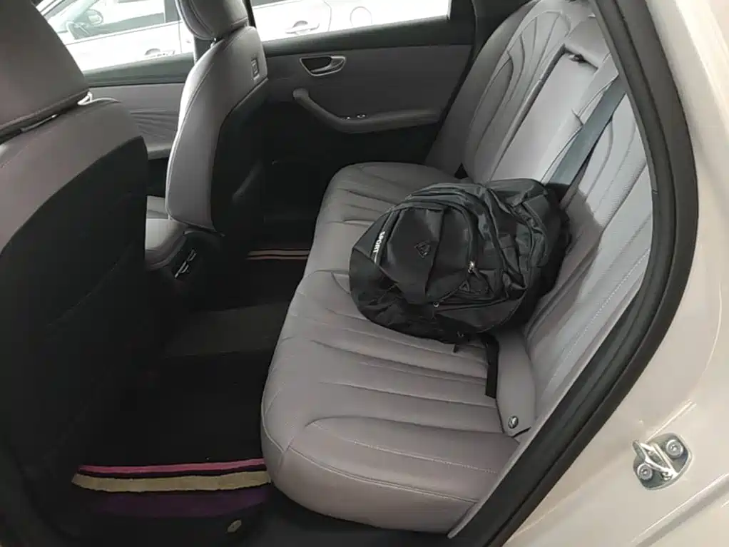 Roewe M7 DMH — миниатюра 17