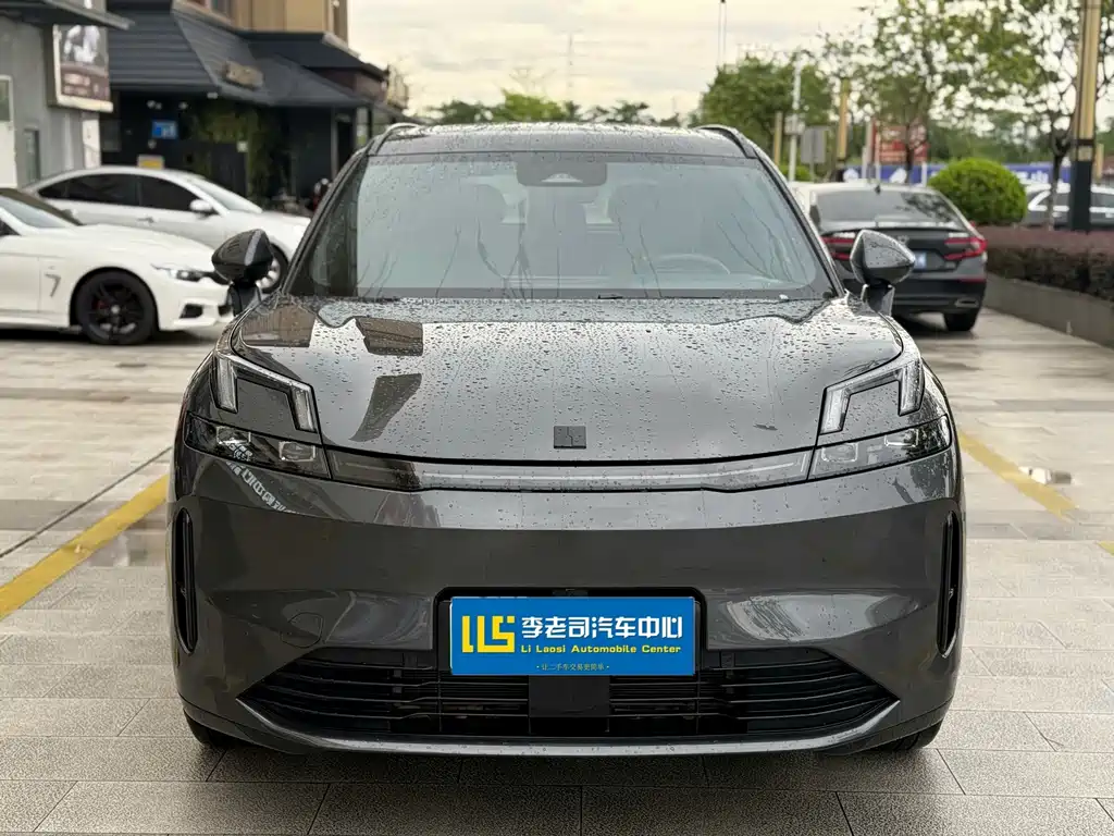 Lynk & Co 08 EM-P — миниатюра 2