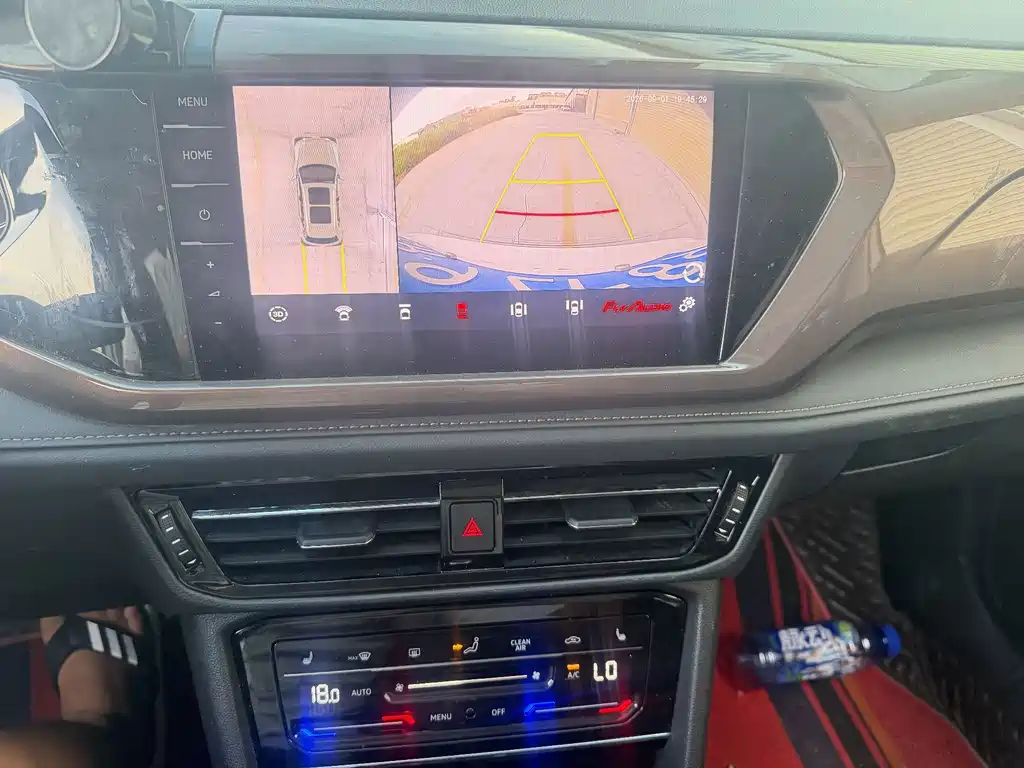 Volkswagen Tharu — миниатюра 8