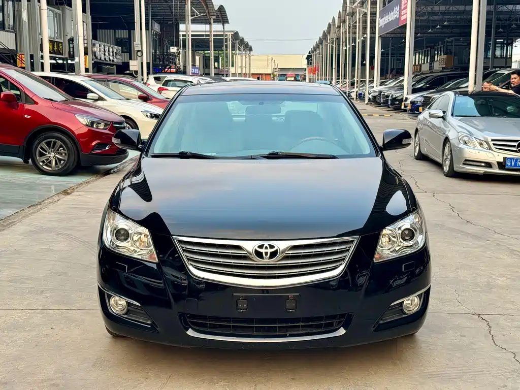 Toyota Camry — миниатюра 2