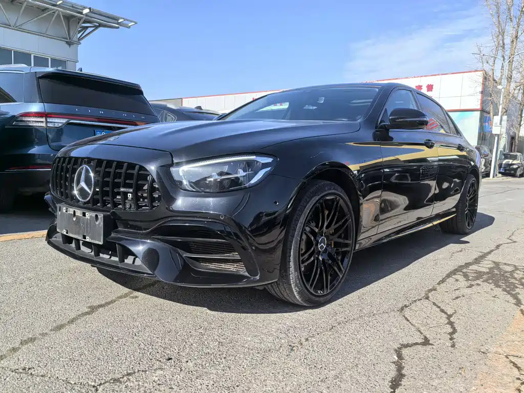 MERCEDES-BENZ E CLASS