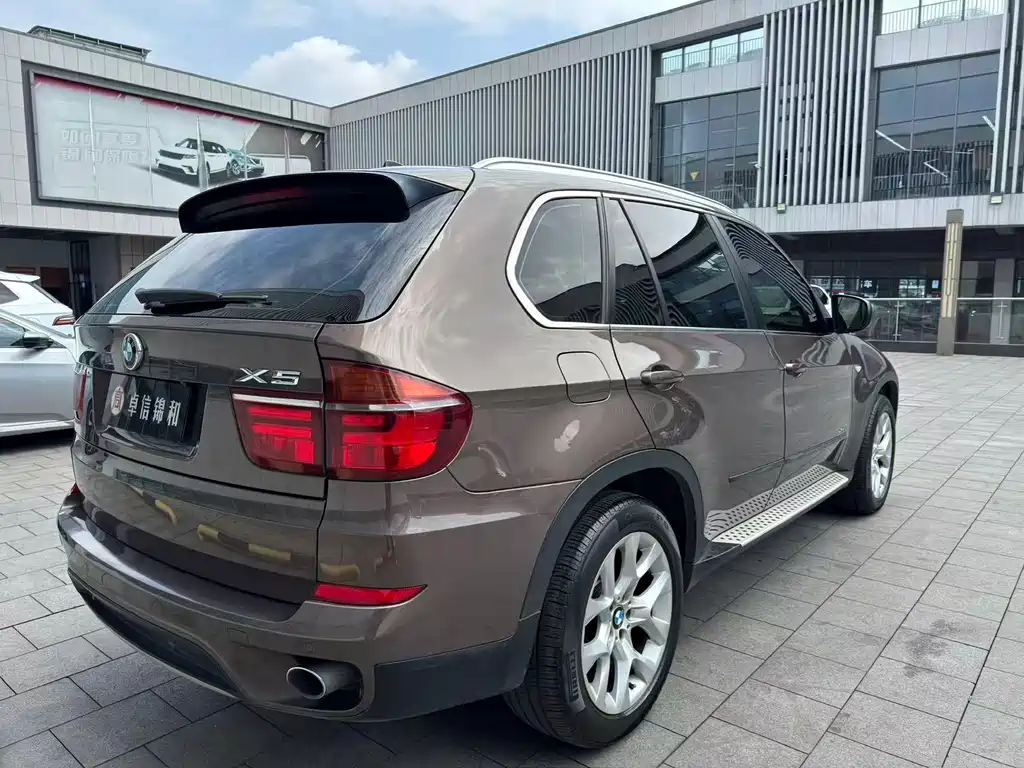 BMW X5 2011 xDrive35i Luxury
