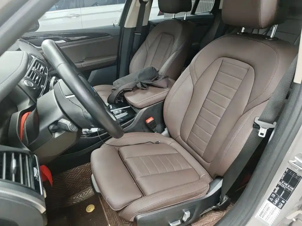BMW X3 — миниатюра 11
